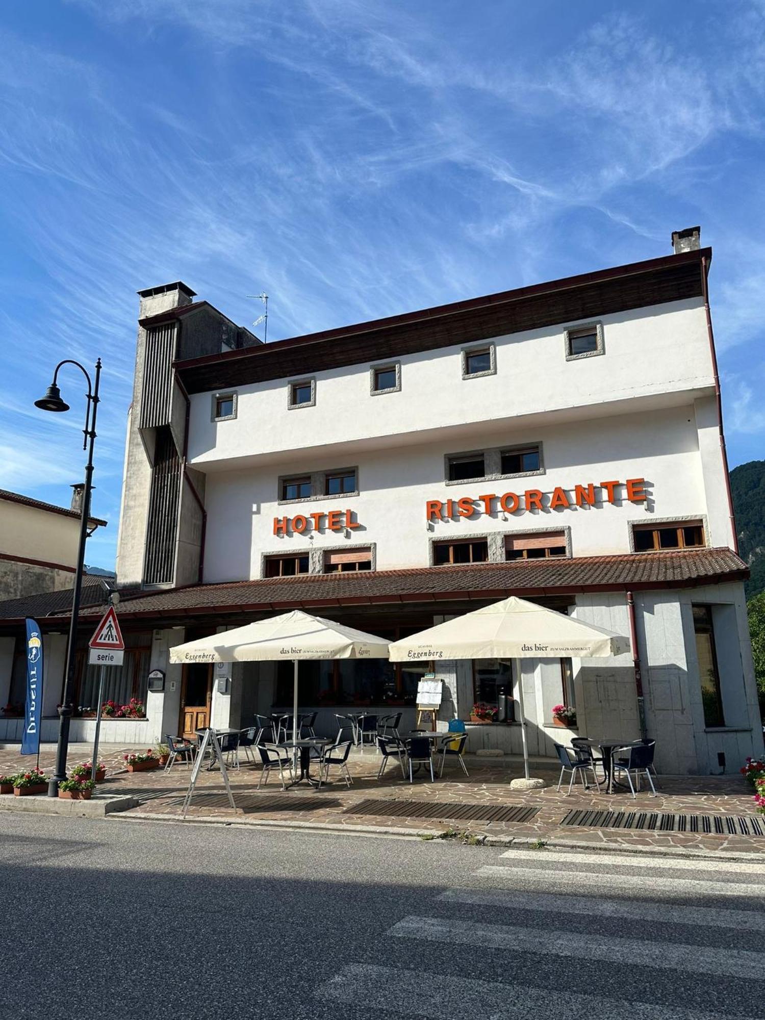 Bike & Bikers Hotel Restaurant Ampezzo Exterior foto