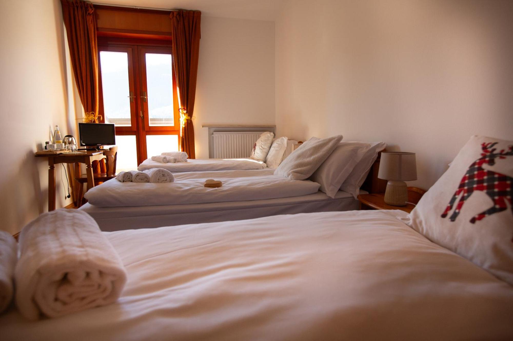 Bike & Bikers Hotel Restaurant Ampezzo Exterior foto